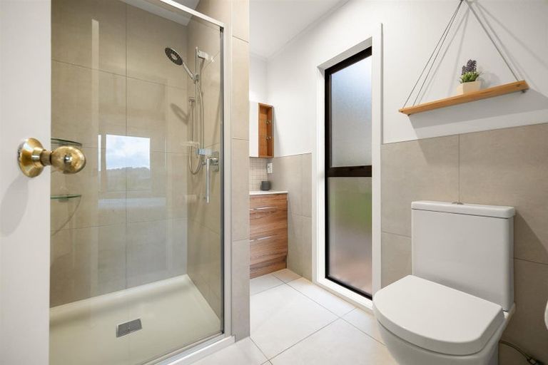 Photo of property in 1115 State Highway 16, Waimauku, 0883