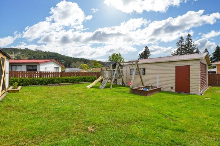 Photo of property in 10 John Road, Fairy Springs, Rotorua, 3015