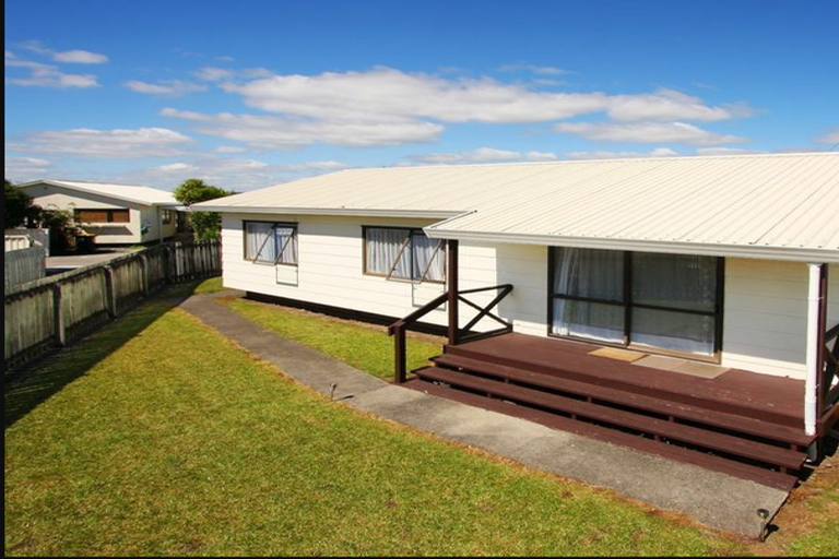 Photo of property in 4/31 Aeronautic Road, Takanini, 2112