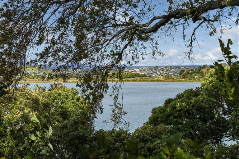 Photo of property in 43 Rewarewa Place, Matua, Tauranga, 3110
