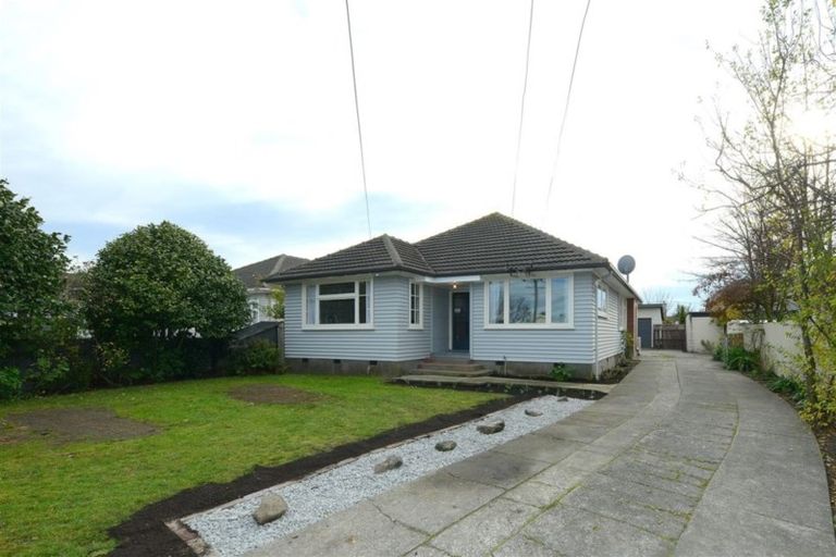 Photo of property in 54 Northcote Road, Northcote, Christchurch, 8052