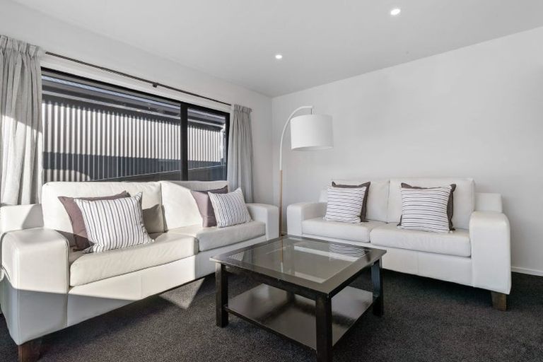 Photo of property in 13 Howden Drive, Jacks Point, 9371