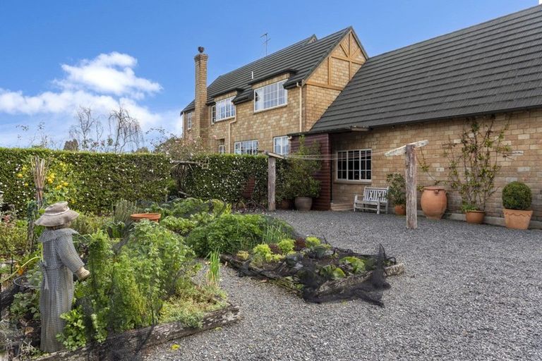 Photo of property in 346 Clifton Road, Whitford, Howick, 2571