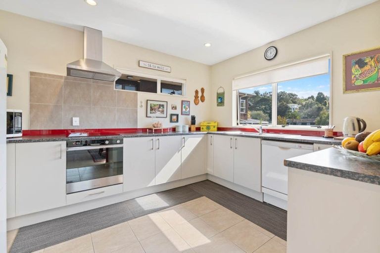 Photo of property in 1/14 Fitzwilliam Drive, Torbay, Auckland, 0630