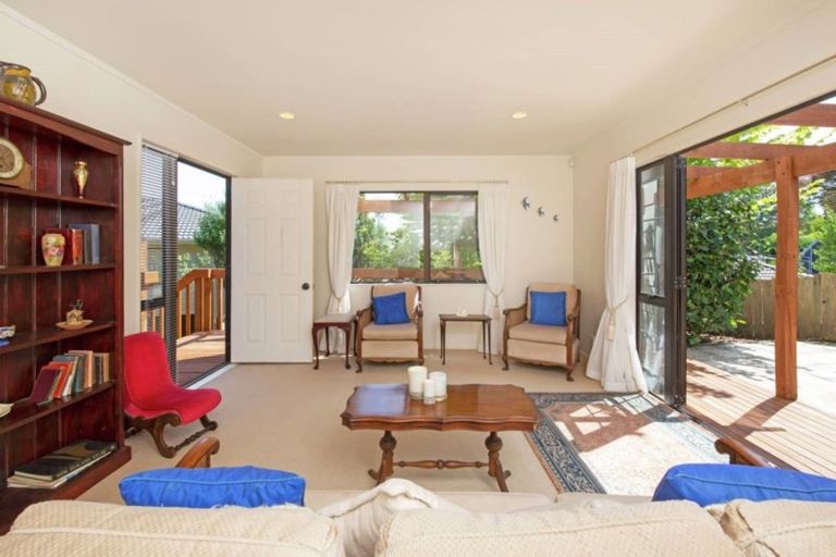 Photo of property in 3 Jandell Crescent, Bucklands Beach, Auckland, 2014