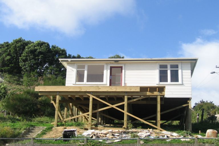 Photo of property in 11 Dorset Grove, Cannons Creek, Porirua, 5024