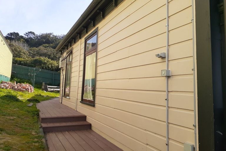 Photo of property in 6-10 Mudges Terrace, Newtown, Wellington, 6021