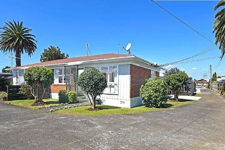 Photo of property in 1/72a Victoria Road, Papatoetoe, Auckland, 2025