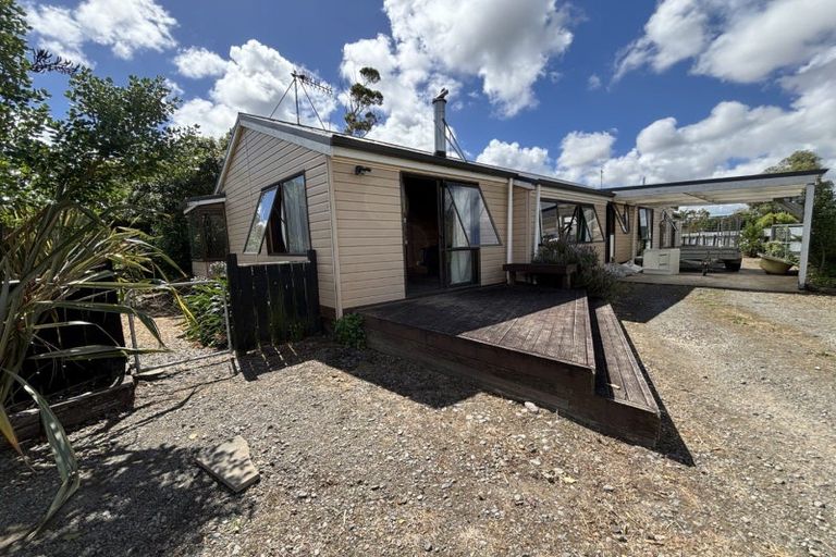 Photo of property in 36 Karaka Street, Tokomaru, Palmerston North, 4474