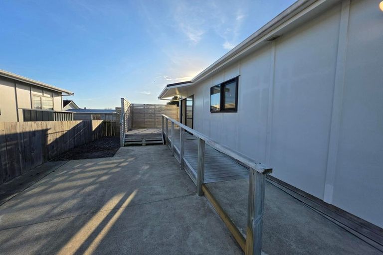Photo of property in 27a Hinemoa Street, Levin, 5510