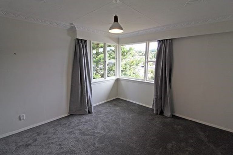 Photo of property in 137 Kaikorai Valley Road, Glenross, Dunedin, 9011