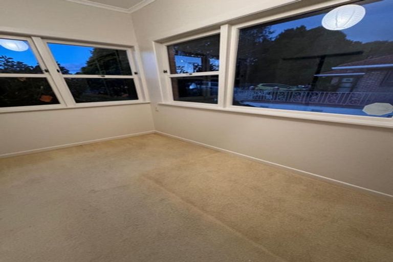 Photo of property in 29 Hillcrest Grove, Hillpark, Auckland, 2102