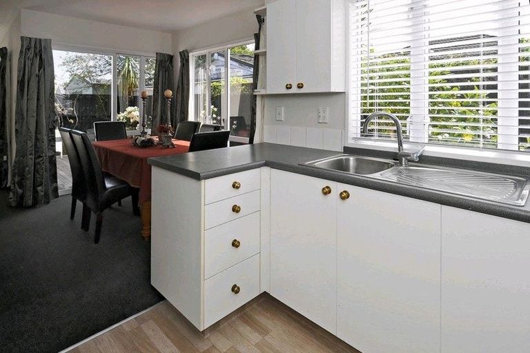 Photo of property in 22a Hay Street, Bromley, Christchurch, 8062