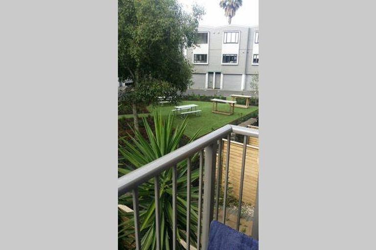 Photo of property in 25 Dovedale Place, Parnell, Auckland, 1010
