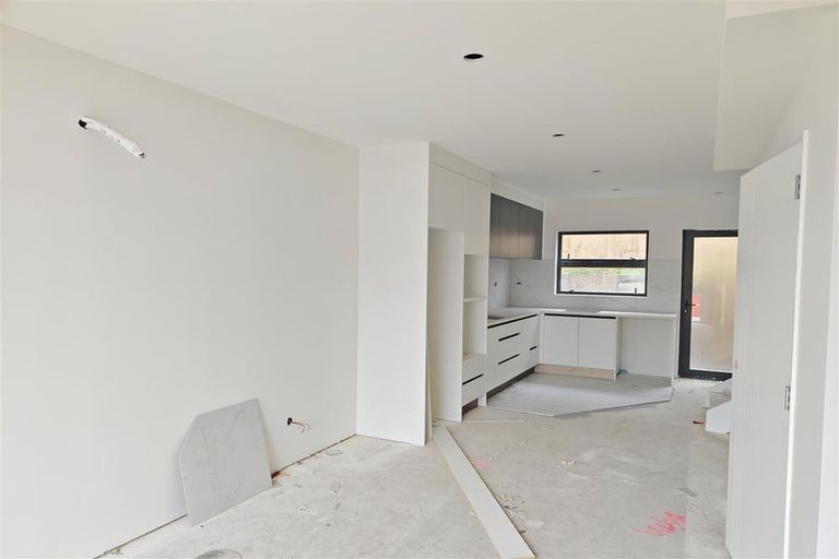 Photo of property in 13/13 Grove Lane, Pakuranga, Auckland, 2010