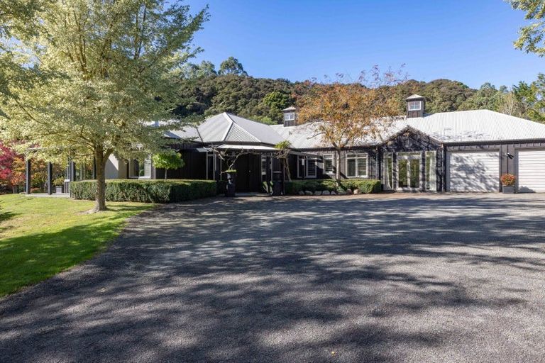 Photo of property in 274 Polson Hill Drive, Aokautere, Palmerston North, 4471