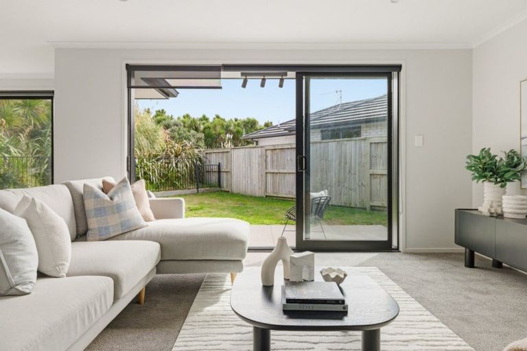 Photo of property in 85 Hills View Drive, Papamoa, 3118