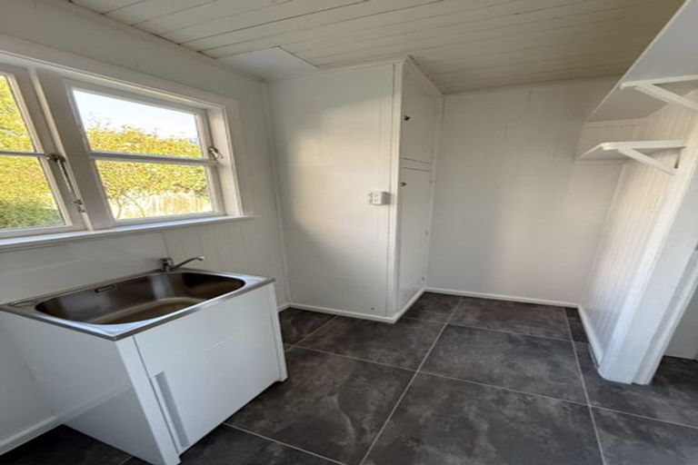 Photo of property in 42 Pitcairn Crescent, Bryndwr, Christchurch, 8053