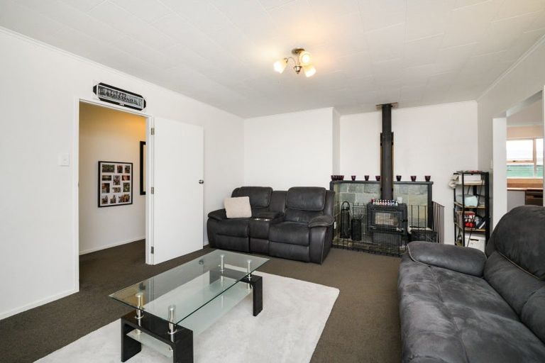 Photo of property in 109 Benmore Avenue, Cloverlea, Palmerston North, 4412