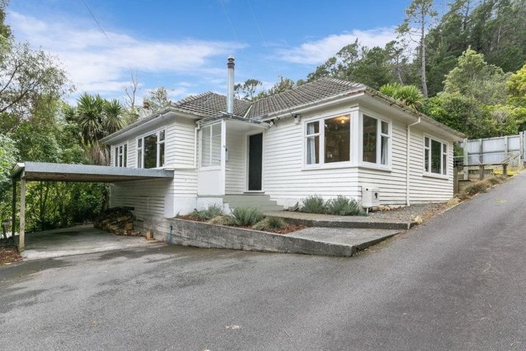 Photo of property in 38a Hine Road, Wainuiomata, Lower Hutt, 5014
