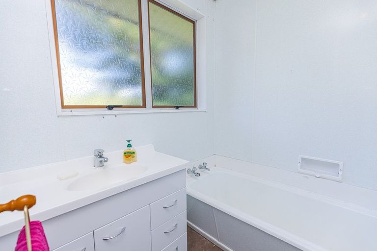 Photo of property in 5021 Pahiatua Pongaroa Road, Pongaroa, 4991