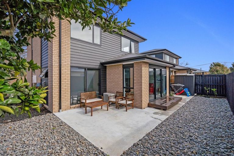 Photo of property in 2/10 Greta Street, Glenview, Hamilton, 3206