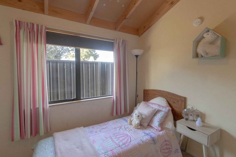 Photo of property in 69a Church Road, Taradale, Napier, 4112