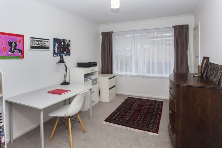 Photo of property in 9 Bullock Place, Ilam, Christchurch, 8041