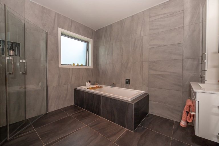 Photo of property in 30a Brougham Street, Westport, 7825