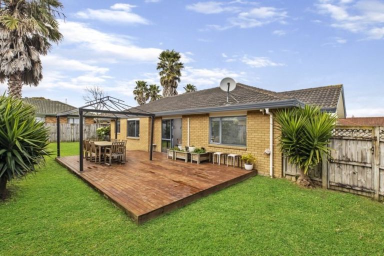 Photo of property in 39 Rebecca Rise, Weymouth, Auckland, 2103