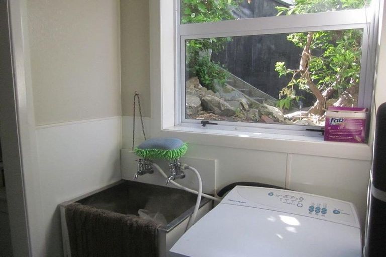 Photo of property in 14 Imperial Terrace, Melrose, Wellington, 6022