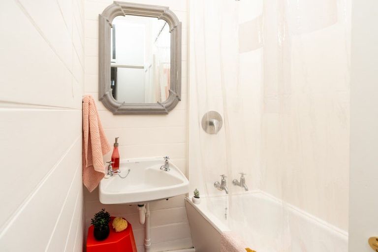 Photo of property in 9 Colombo Street, Newtown, Wellington, 6021