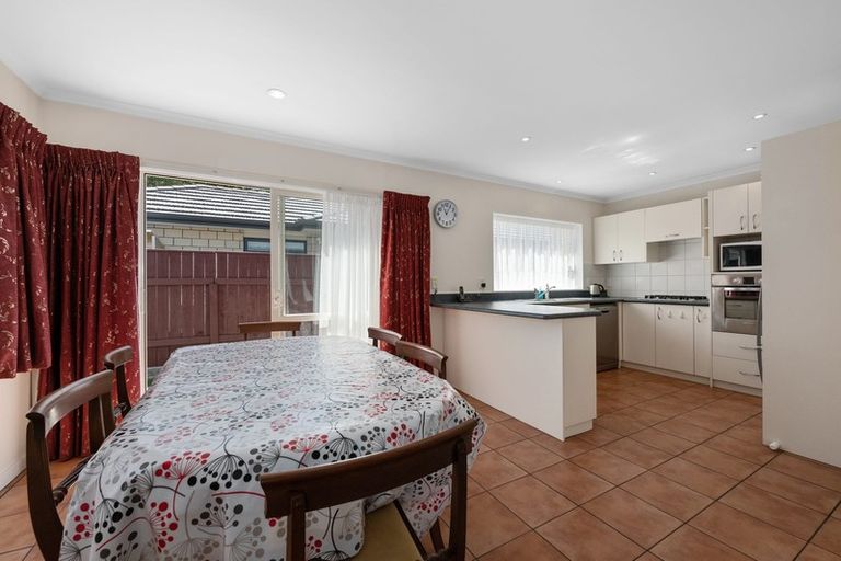Photo of property in 17 Grenville Street, Waiwhetu, Lower Hutt, 5010