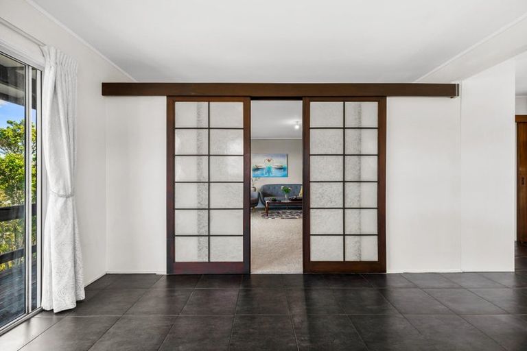 Photo of property in 51 Aberdeen Road, Castor Bay, Auckland, 0620