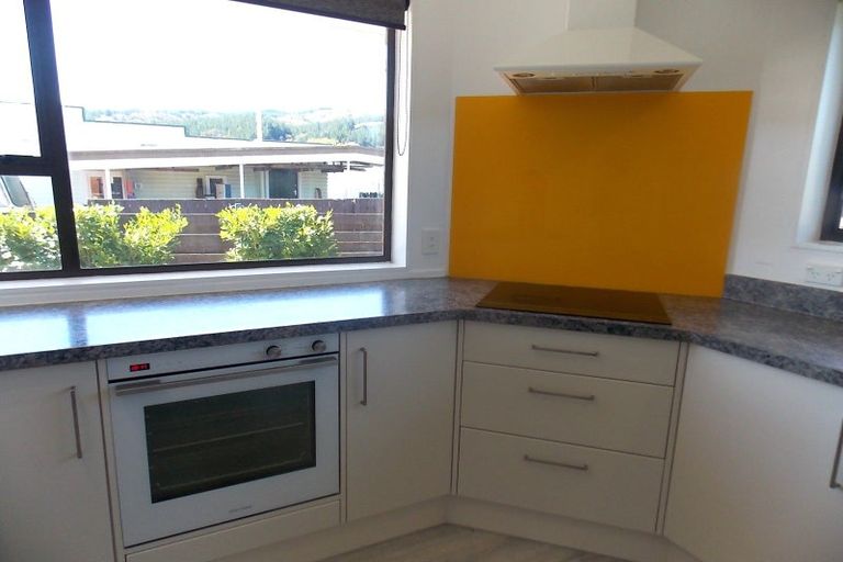 Photo of property in 64 Golders Road, Elderslea, Upper Hutt, 5018