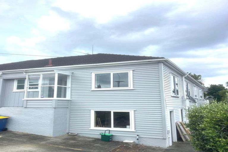 Photo of property in 164 Queen Street, Northcote Point, Auckland, 0627