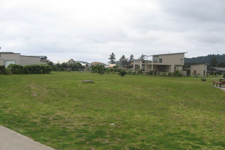 Photo of property in 110 Totara Place, Matarangi, Whitianga, 3592