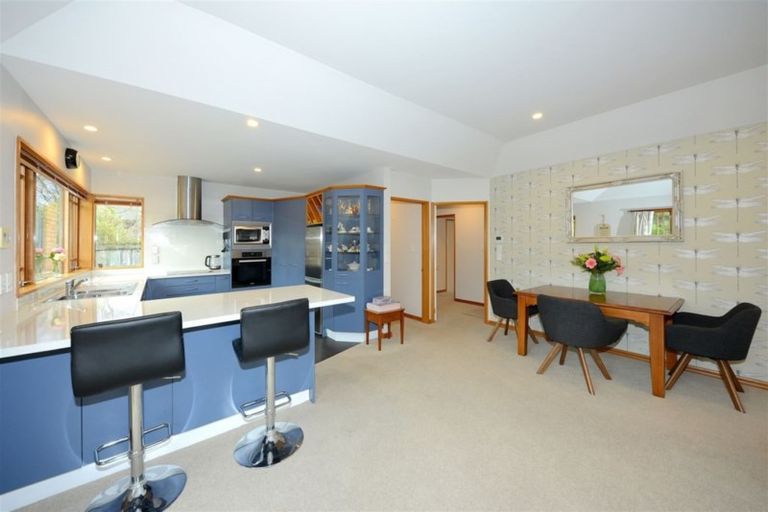 Photo of property in 244b Withells Road, Avonhead, Christchurch, 8042