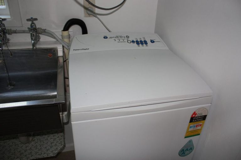 Photo of property in 10 Cheshire Street, Wilton, Wellington, 6012