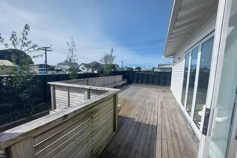 Photo of property in 70 Lemon Street, New Plymouth, 4310