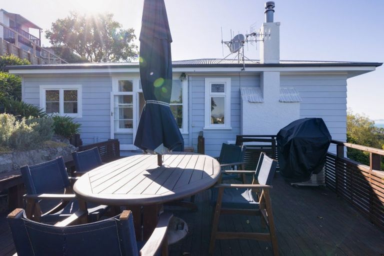 Photo of property in 4 Harvey Road, Bluff Hill, Napier, 4110