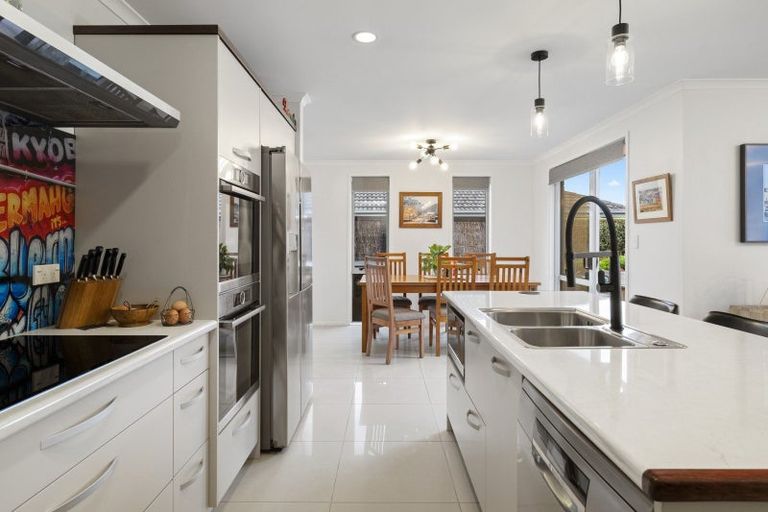 Photo of property in 10 Searle Drive, Patumahoe, Pukekohe, 2679