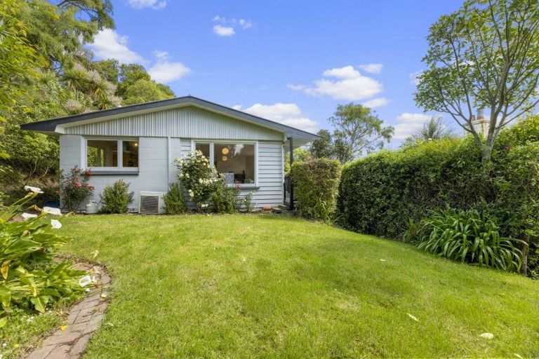 Photo of property in 26b Howard Street, Macandrew Bay, Dunedin, 9014