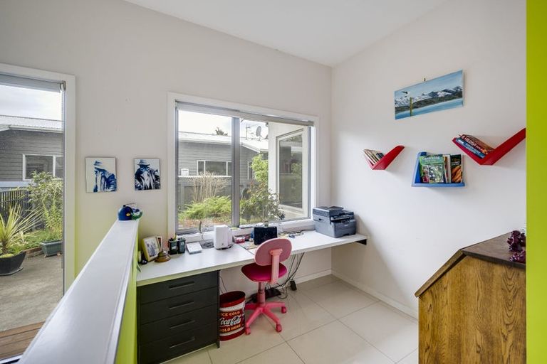 Photo of property in 31 Napier Street, Jervoistown, Napier, 4112