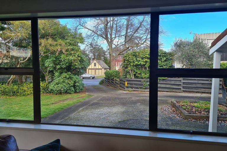 Photo of property in 32 Redwood Grove, Hokowhitu, Palmerston North, 4410