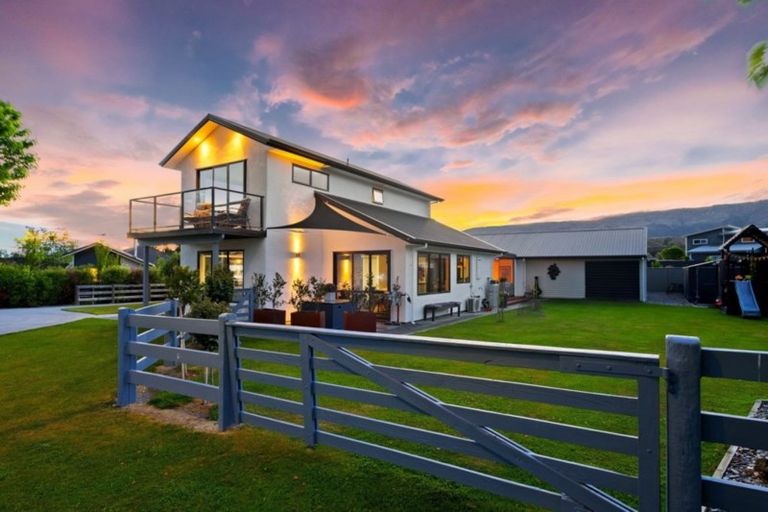 Photo of property in 37 Ferry Lane, Mount Pisa, Cromwell, 9383