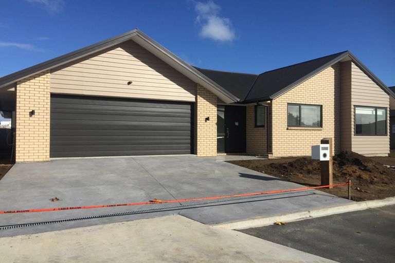 Photo of property in 18 Ruru Street, Cambridge, 3434