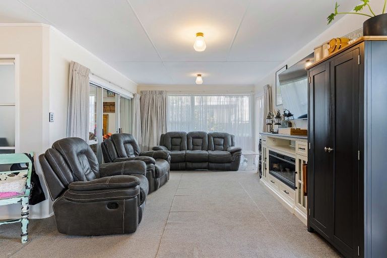 Photo of property in 229 Chartwell Avenue, Whangamata, 3620