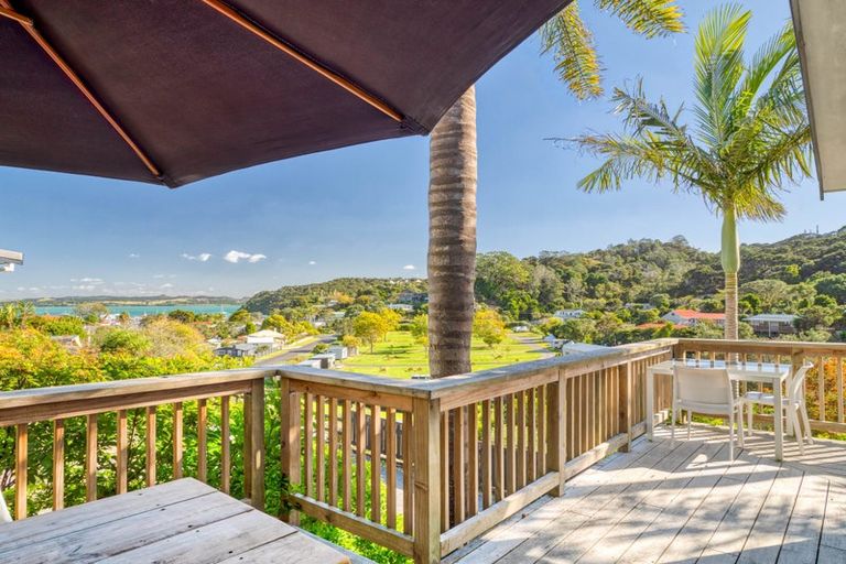 Photo of property in 13 Long Beach Road, Russell, 0202