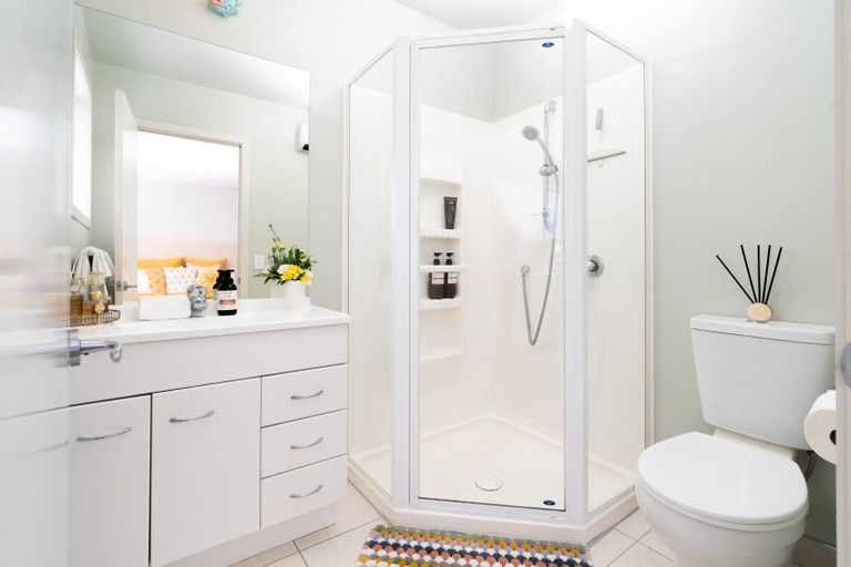 Photo of property in 5/143 Cockayne Road, Khandallah, Wellington, 6035